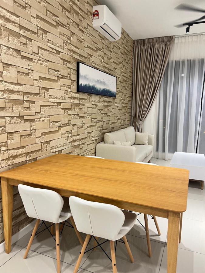 Mucihome Clio 3R2B, Putrajaya Condo Near To Ioi City Mall, Alamanda, Hospital Serdang, Wetland Studio Kru Dll- Non Smoking Home For Malaysian Only Exterior photo